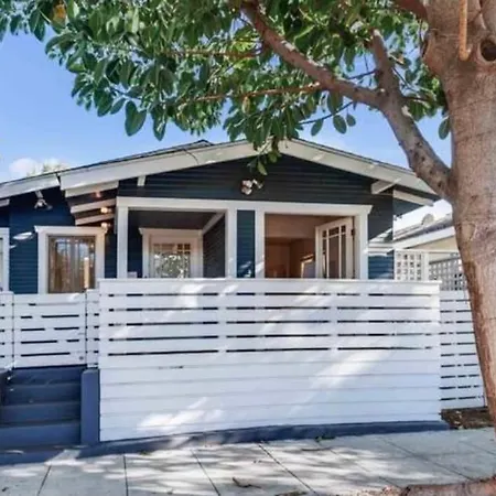 Renovated 3Br Venice Beach Home- Prime Location!